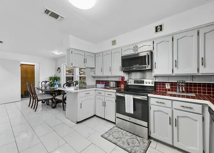 Holiday home Diamond Waters Near Dfw & Stadium , Private Pool