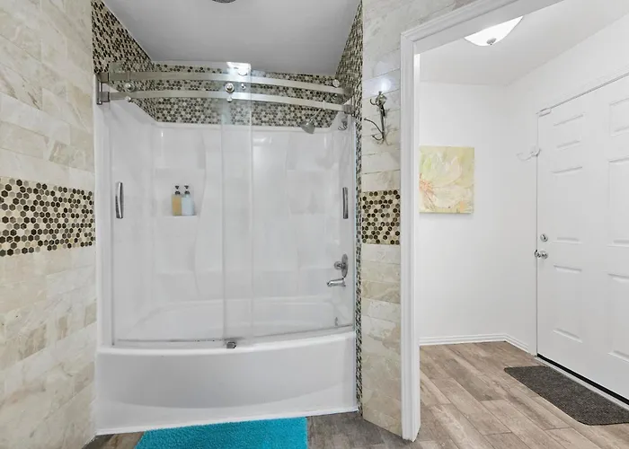 Holiday home Diamond Waters Near Dfw & Stadium , Private Pool *